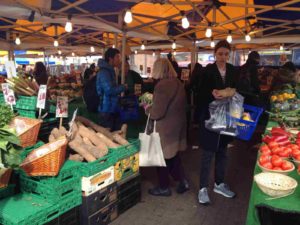 ultimate-guide-to-Gloucester-Green-Market-Oxford-walking-tours