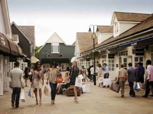 ultimate-guide-to-Bicester-Village-oxford-walking-tours