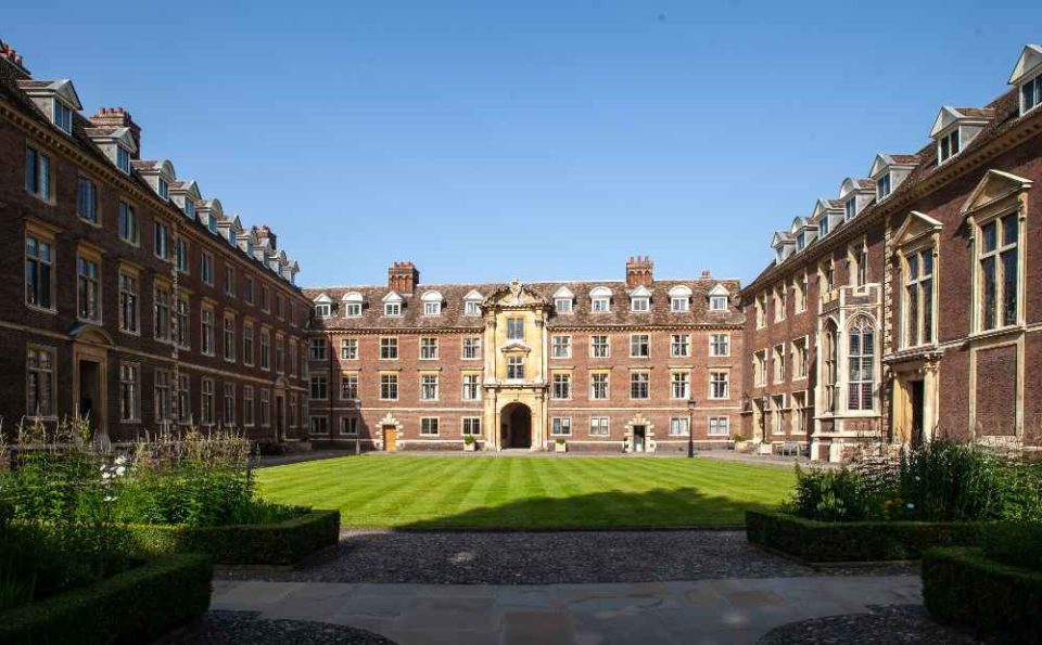 Group Tour for Schools in Cambridge - Footprints Tours