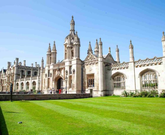 Walking Tours of Cambridge by University Students - Footprints Tours